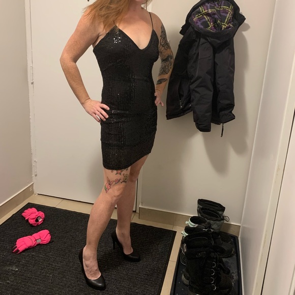 NWT Black sequin dress size medium - Picture 3 of 4